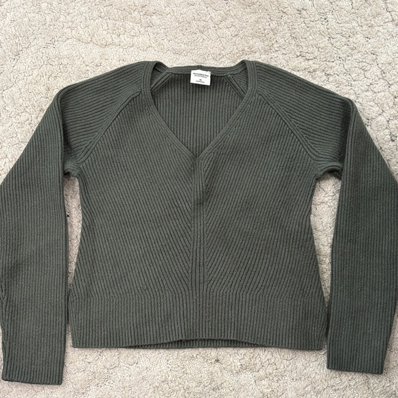 Abercrombie & Fitch Sweaters - Women's Green V-Neck Sweater